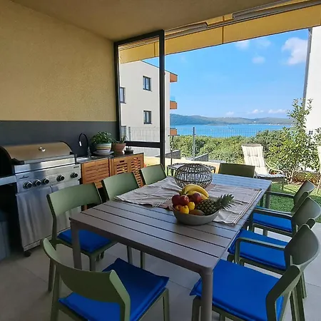Val By Interhome Villa Pula