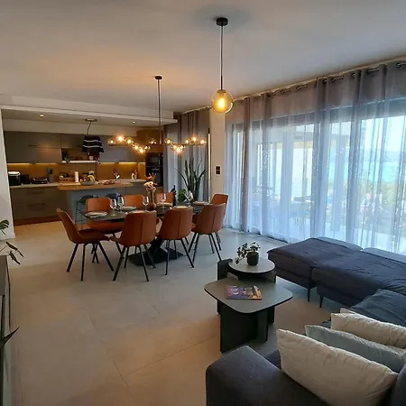 Villa Val By Interhome Pula