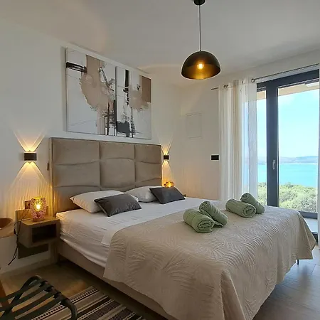 Villa Val By Interhome Pula